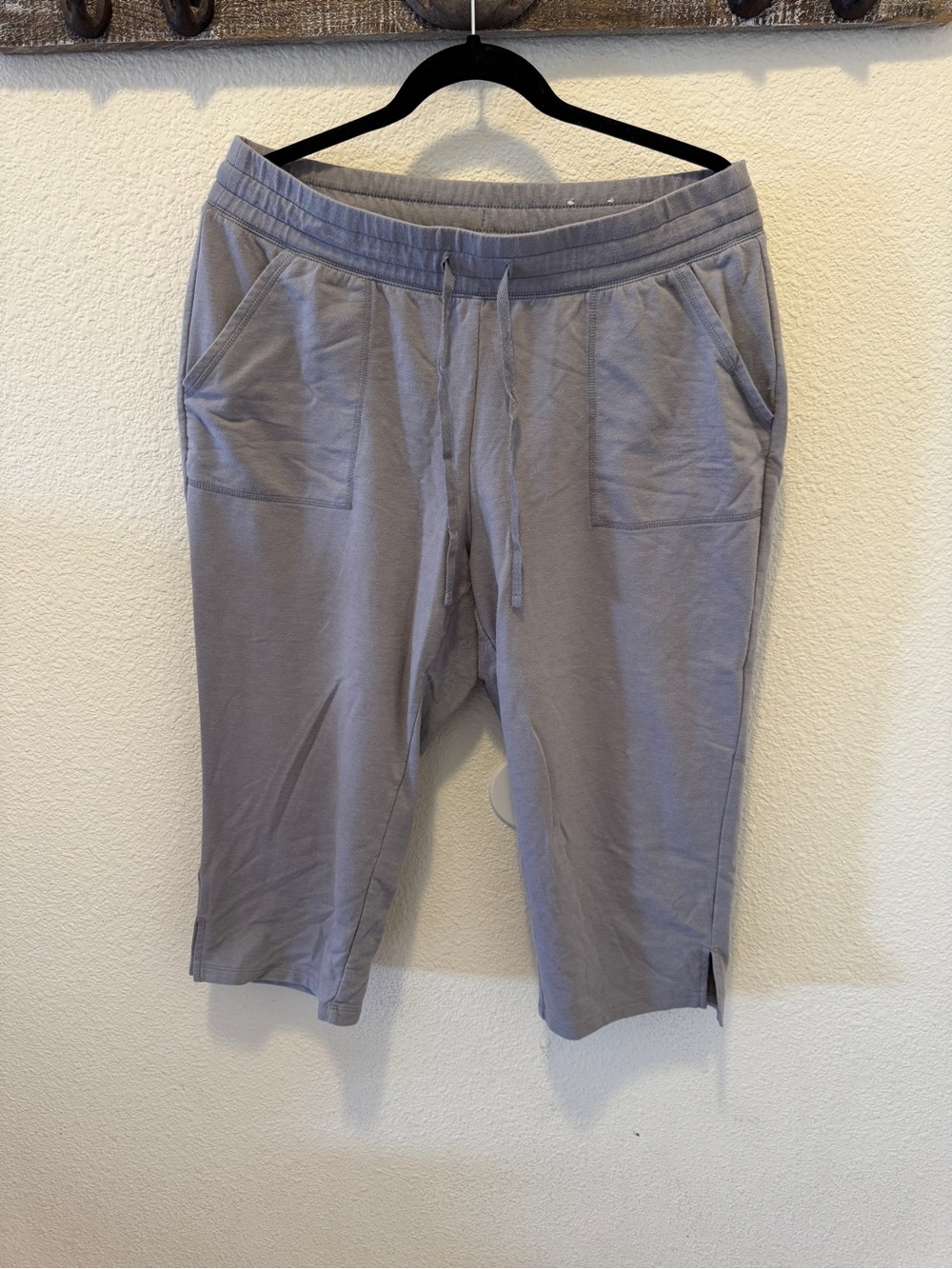St. John's Bay Gray Knit Capri Pants with Drawstring